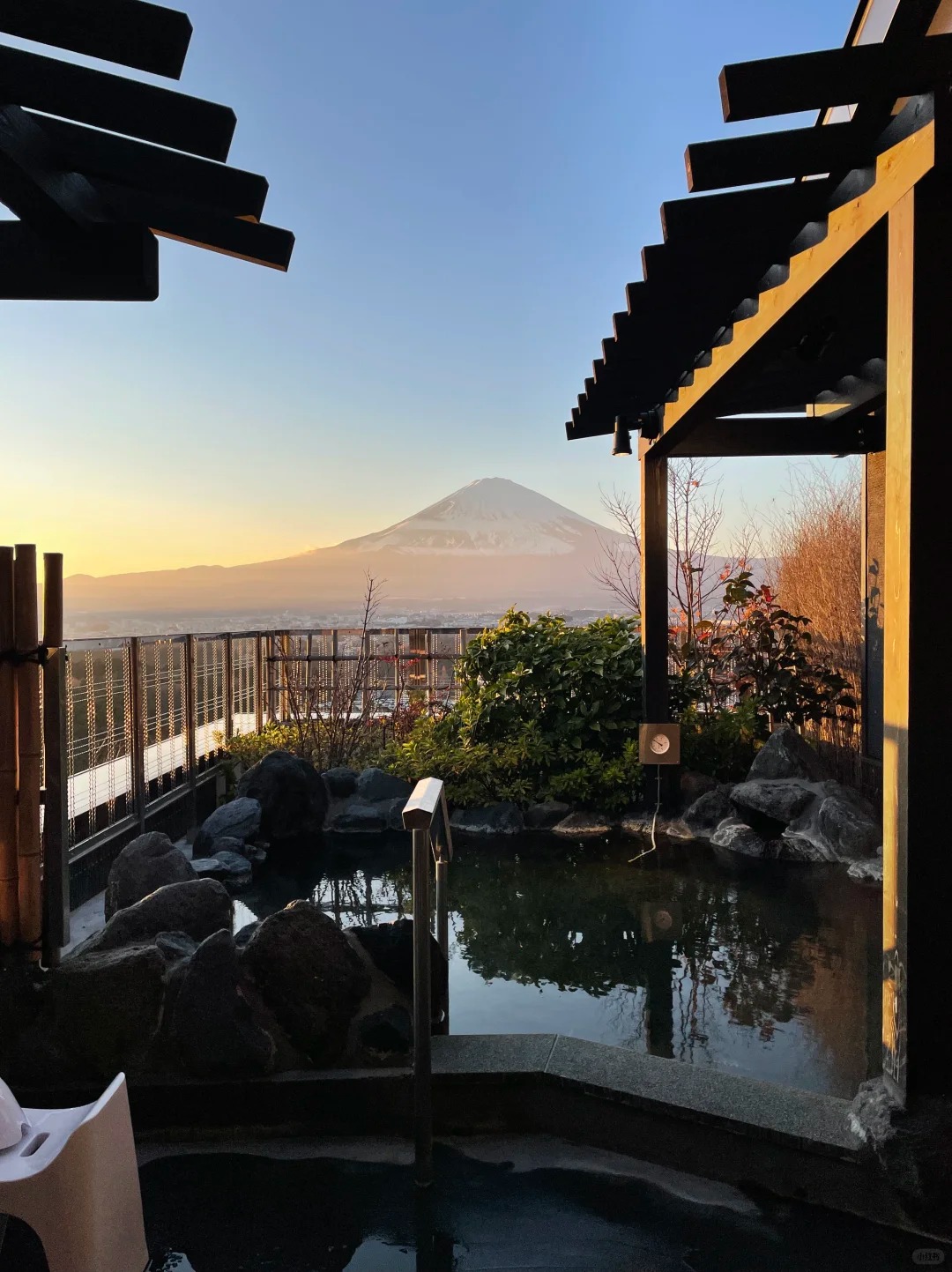 Tắm khoáng onsen